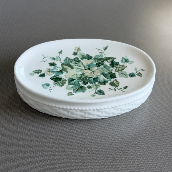 Arbor Other - Vintage Andre Richard Ivy Arbor White Ceramic Bar Soap & Trinket Dish Holder